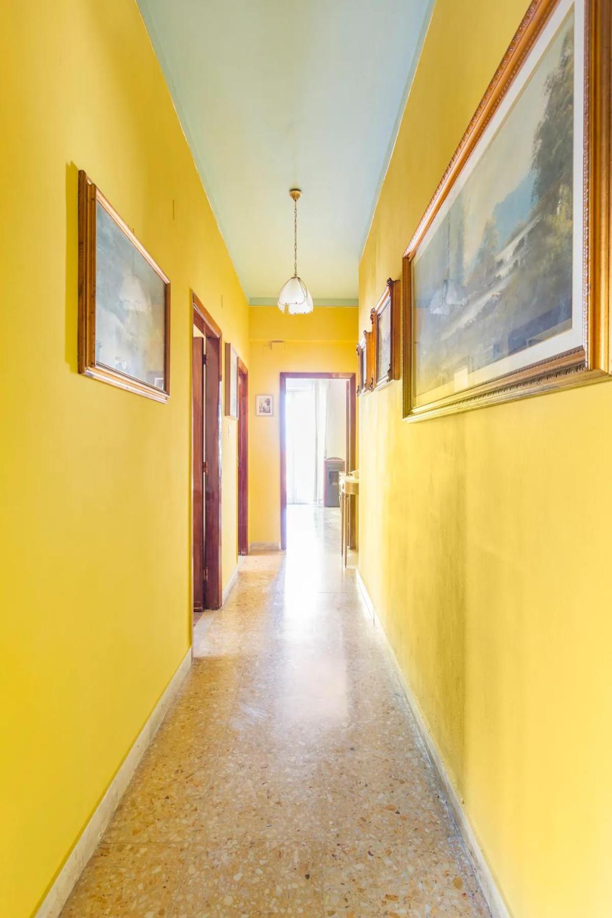 Top Floor Apartment Near Historic Fortino Catania Exterior photo